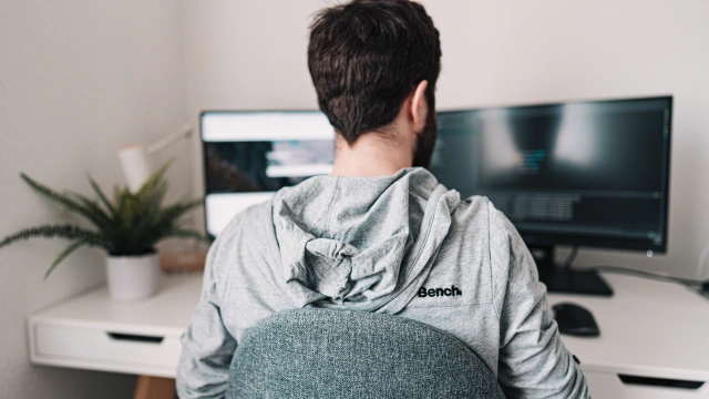 Claudio schwarz b Rejy a Kxv8 unsplash