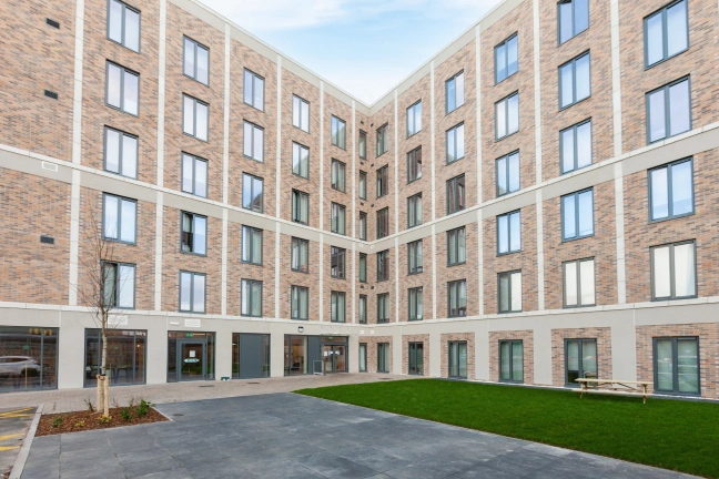 Front Exterior 6 scaled